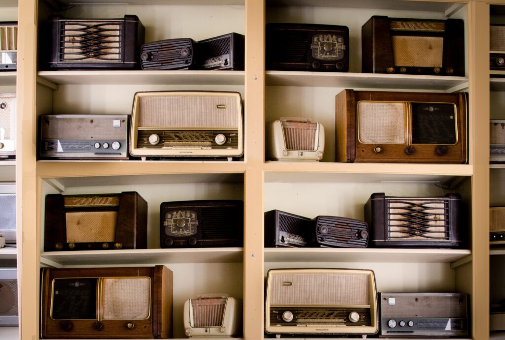 vintage radios for entertainment back in the day